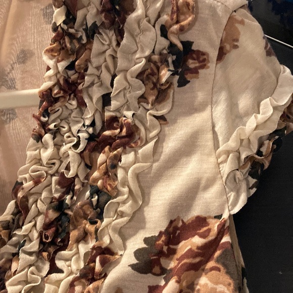 Flower patterned dress! - Picture 6 of 6